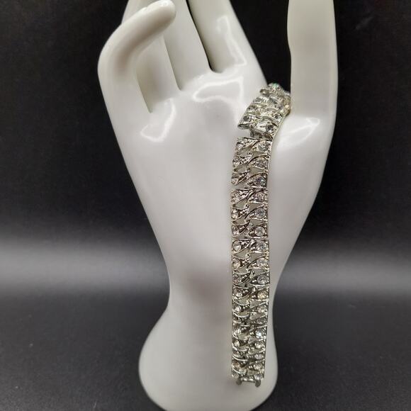 Vintage Clear Rhinestone Bracelet Silver Tone Link Design 1950s 7.25 Inch - Picture 2 of 10